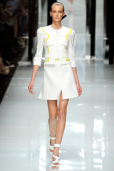 Look 6